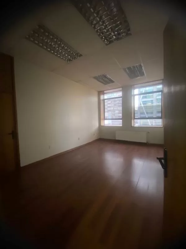 Arrienda 2 Oficinas De 35 m2 C/una, En calle Bello Entre Prat Y Bulnes, del centro de Temuco.